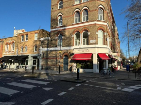 Contemporary Chic 3BD Home Near Little Venice, London